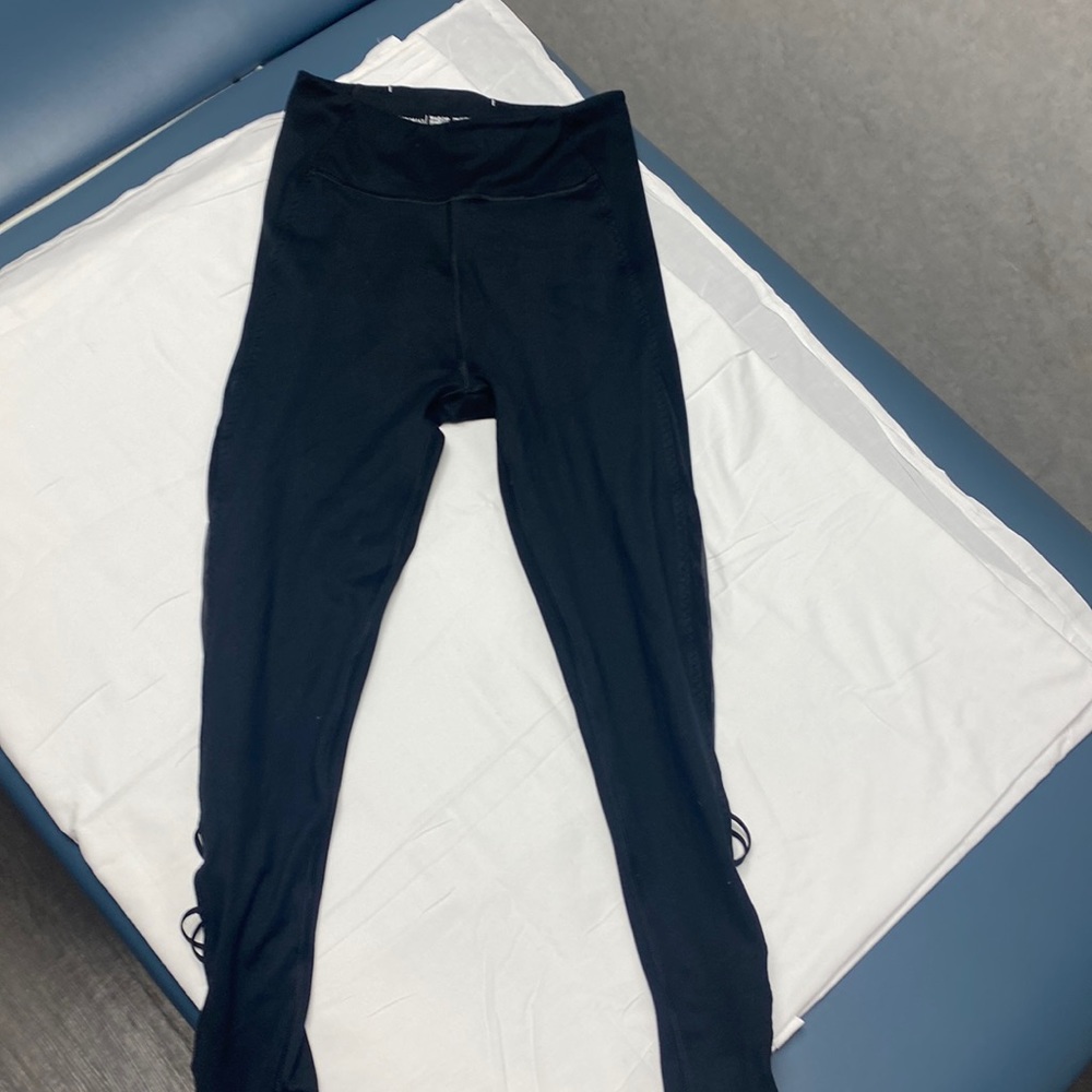 2 pairs of Victoria Secrets leggings